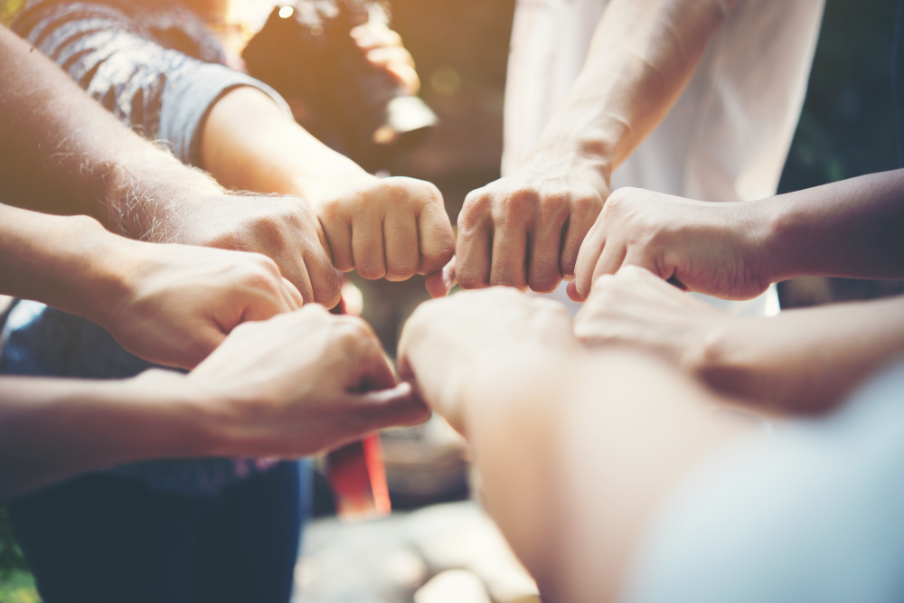 Sopravvivenza e Coesione: un’esperienza di Team Building unica al Lago di Garda